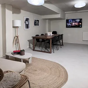 Nomad Gardet Hostal